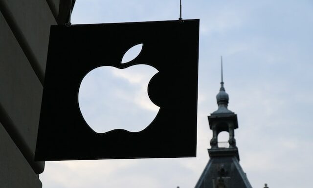 Apple logo company